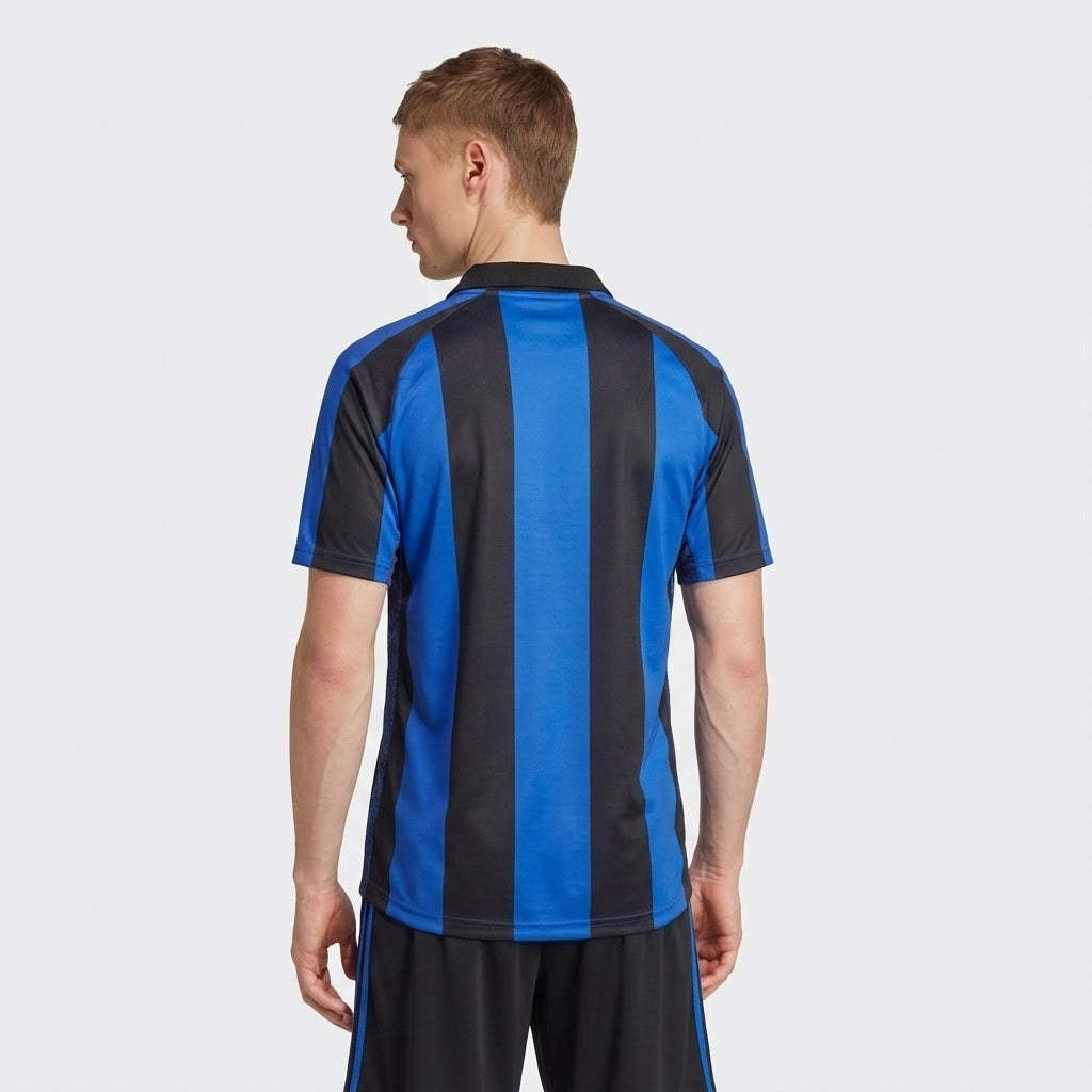 Camisa Retrô Inter de Milão 2001/02 I