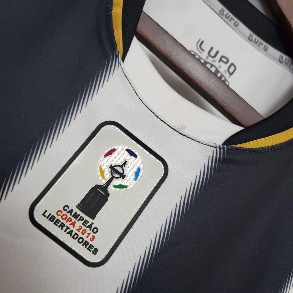 Camisa Atlético Mineiro Home Retrô 2013 Patch da Libertadores - Preta e Branca - Lupo