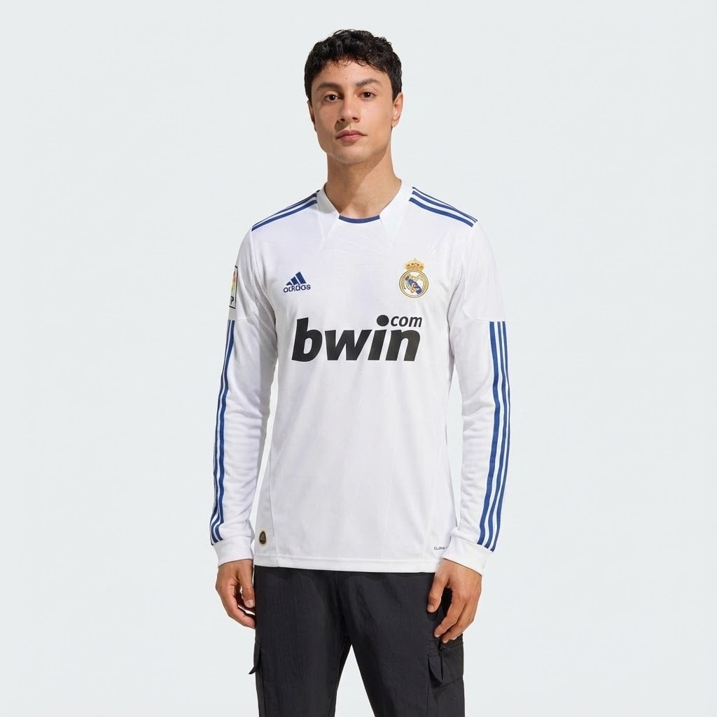 Camisa Retrô Real Madrid 2010/11 I Manga Longa